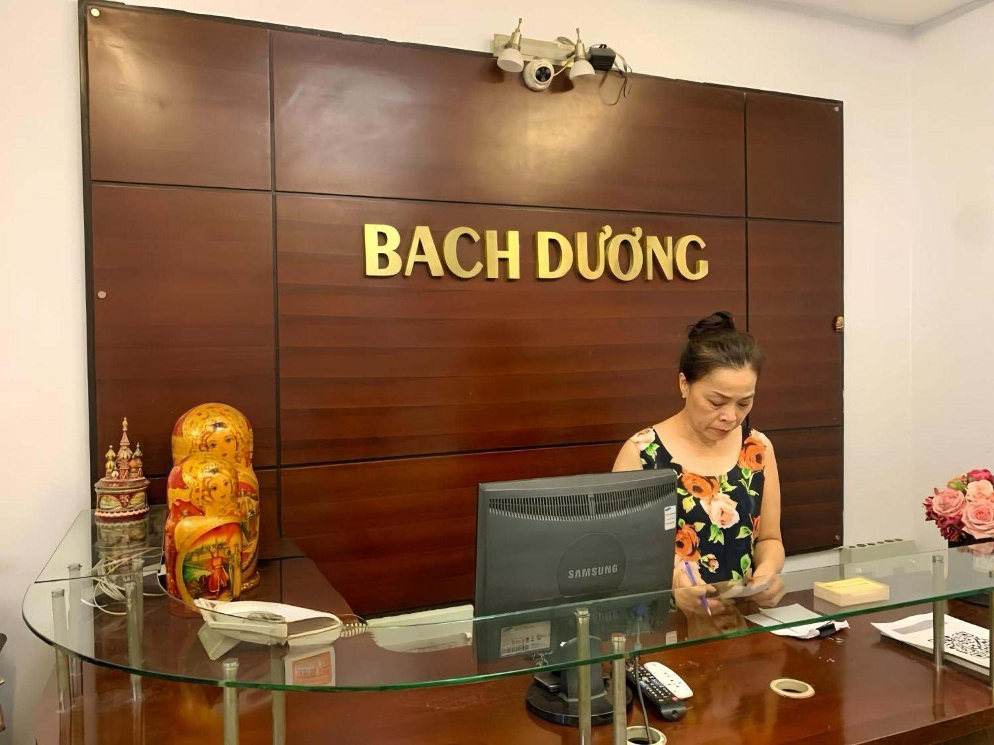 ホテル Khach San Bach Duong ハノイ市 エクステリア 写真