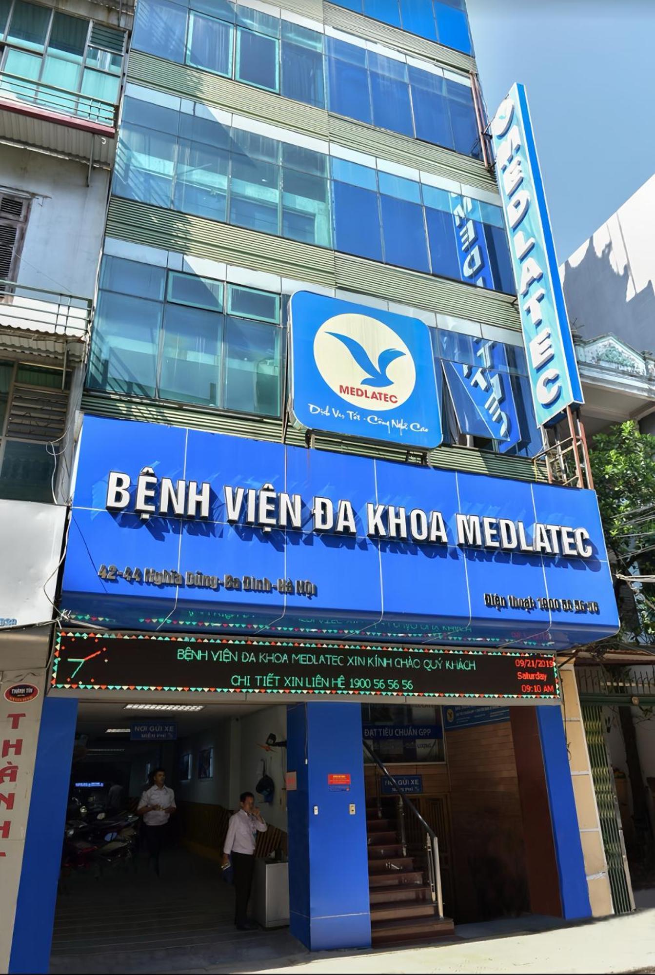 ホテル Khach San Bach Duong ハノイ市 エクステリア 写真